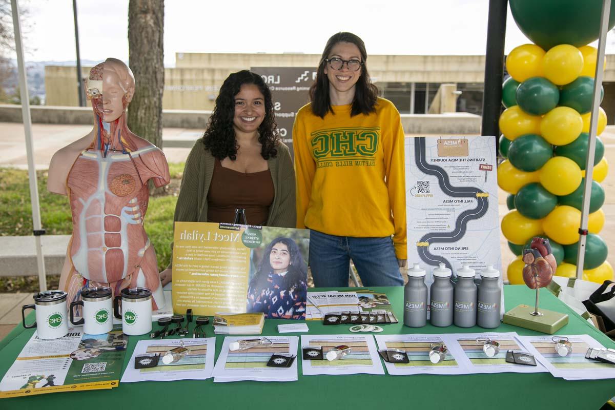 Students attend EOPS Open House at CHC.